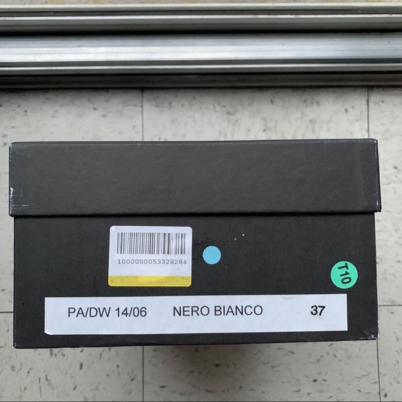 New Italian Leather Platform Shoes — Single Buckle - Picture 6 of 6